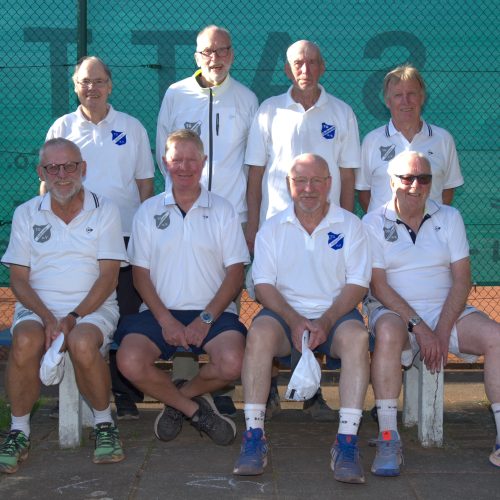 stehend von links:
Horst Sczepan, Peter Däumer, Mykhaylo Yevseyev, Wilfried Siwitza
sitzend von links: Wilfried Kiwall, Herry Jacobs, Anatol Trotzko, Jürgen Ruhrmann